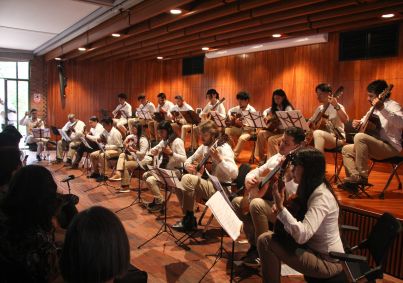 Estudiantina de Armenia y Escuela Luis Ángel Ramírez llegan al Mono Núñez